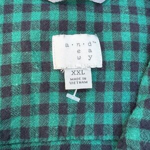 Elegant Green Checkered Women's Blouse